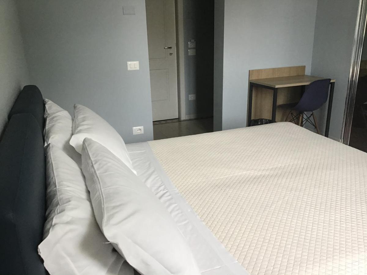 Villa Actea 瓦斯托 外观 照片