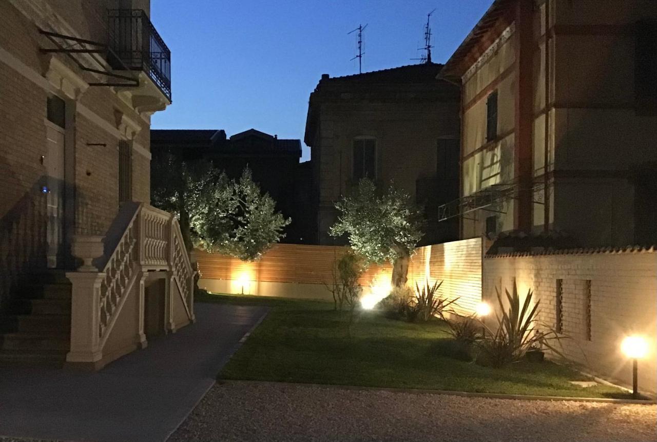 Villa Actea 瓦斯托 外观 照片