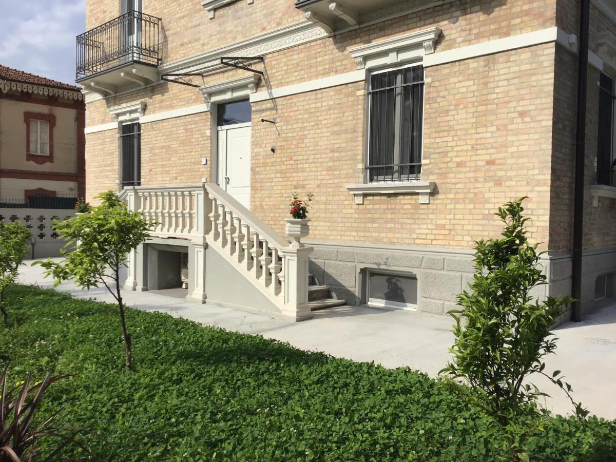 Villa Actea 瓦斯托 外观 照片